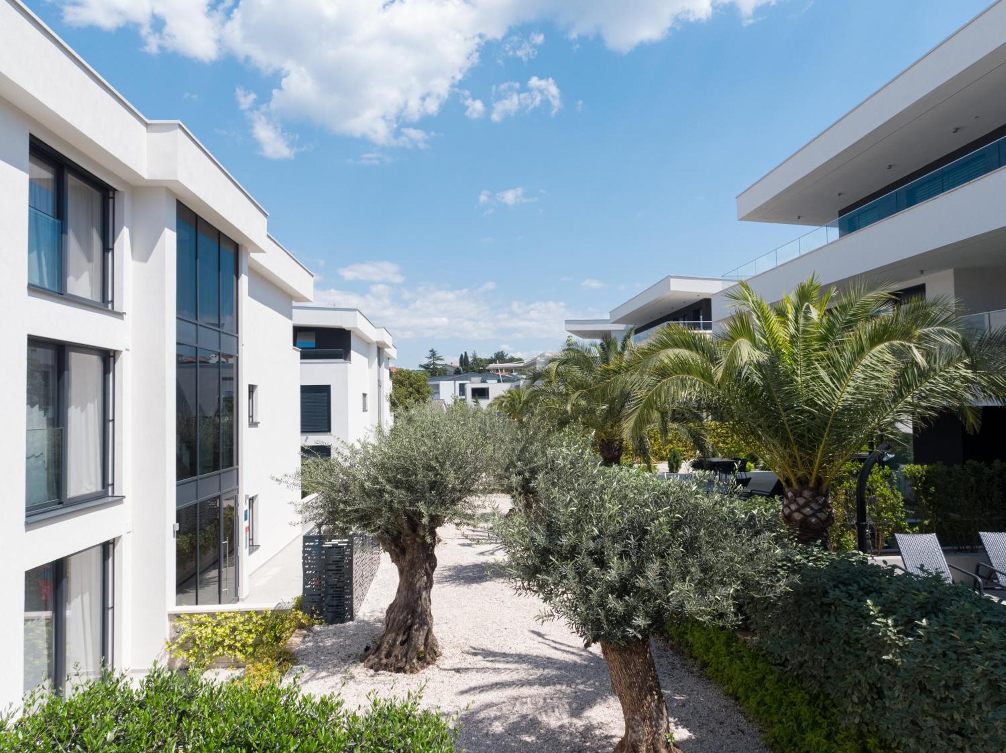 Hadrie Luxury Resort And Villas Azimut Малинска Экстерьер фото